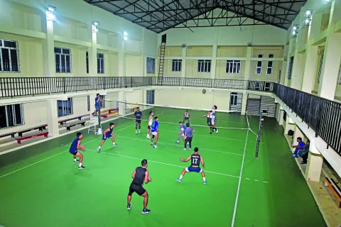 आइजोल पश्चिम J में बहुउद्देशीय खेल परिसर का निर्माण