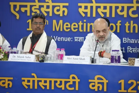 केंद्रीय गृह मंत्री श्री अमित शाह ने खचाखच भरे सदन को संबोधित किया