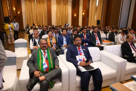 अगस्त में वरिष्ठ बैंकरों और उच्च-स्तरीय सरकारी अधिकारियों की बैठक