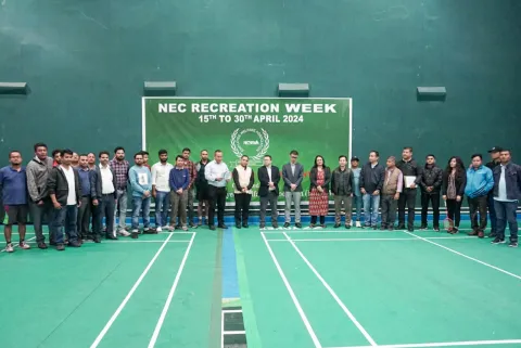 उद्घाटन समारोह की पूर्व संध्या पर NEC अधिकारी और कर्मचारी