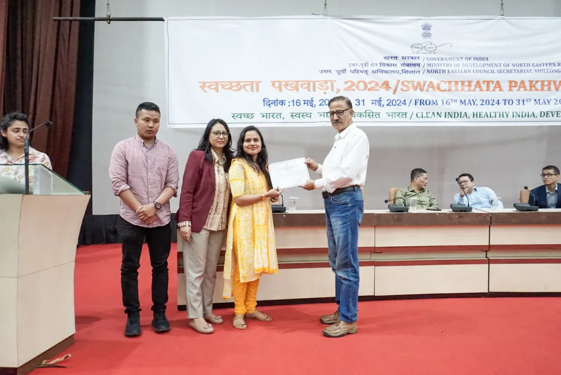 Winners of Cleanliness Drive being awarded by Sh. Ajay Paras